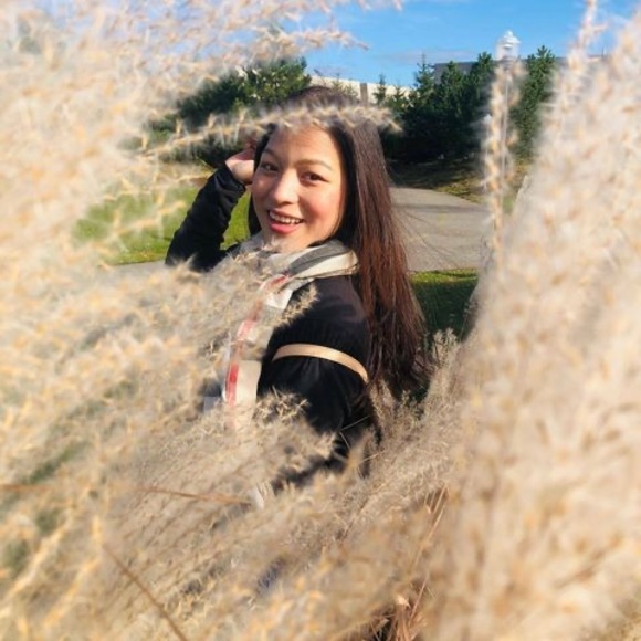 Meet your Posher, Nana - Picture 1 of 1